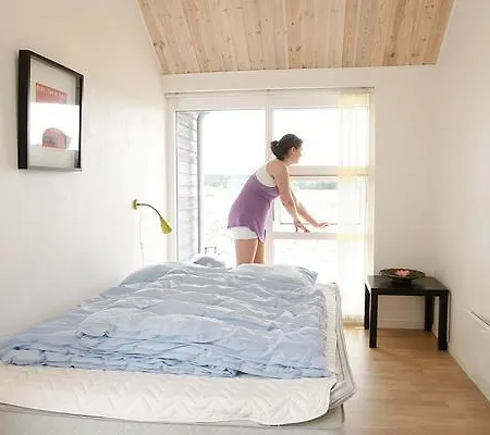Three-bedroom Holiday In 17 Brovst