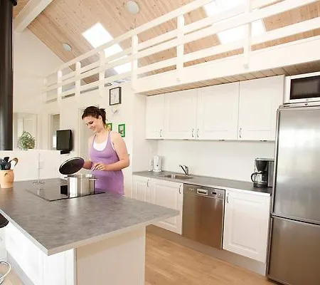 Three-bedroom Holiday In 17 Feriehus Brovst